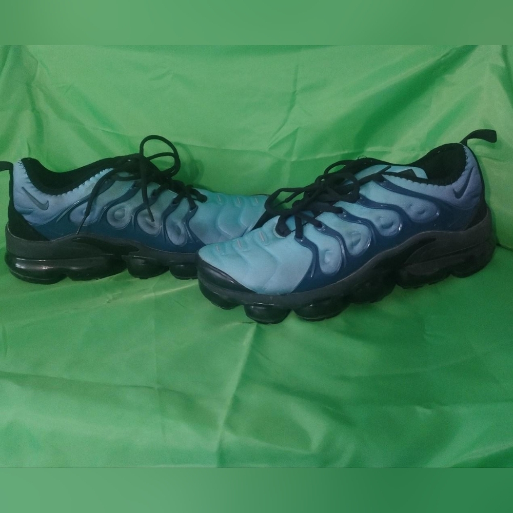 Nike VaporMax plus